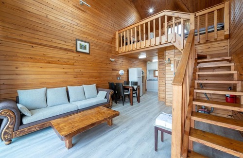 Namwon House | Jeju Bada Walking Pension