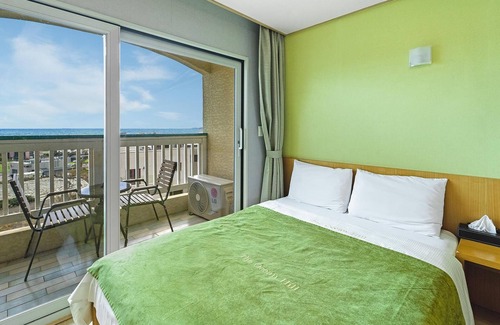 Andeok House | Jeju the Oceanhill Pension