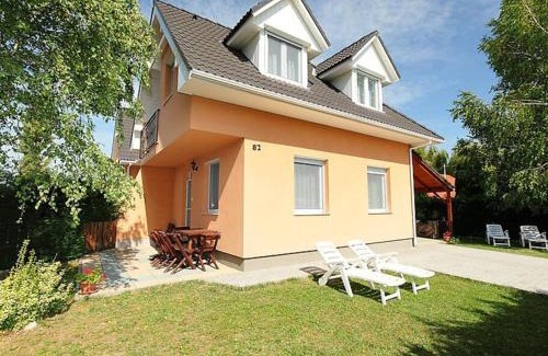 Balatonszarszo Apartment | Jenna Apartments - Pinka