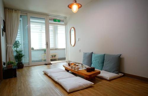 Jeonju House | Jeonju Hanok Maeul Gaekridangil Guest House
