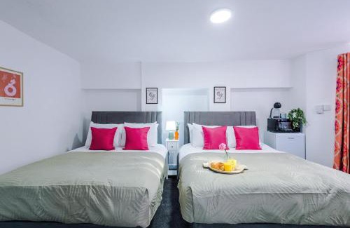 Leamington Spa Apartment | Jephsons Lodge Studio 5 - Free Parking, Prime, WiFi