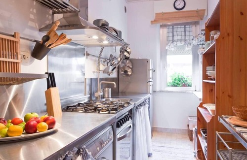 Faro Apartment | Jesolo, Nido del Mar: sea front garden private beach