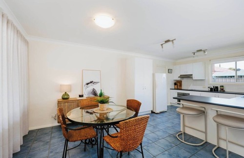 Central Mudgee House | Jewel on Lewis Central Mudgee Haven near Wineries