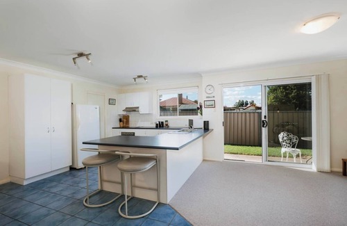 Central Mudgee House | Jewel on Lewis Central Mudgee Haven near Wineries