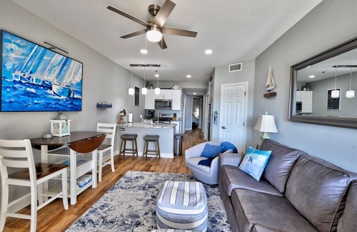Huddleston Apartment | - Jib Pointe -