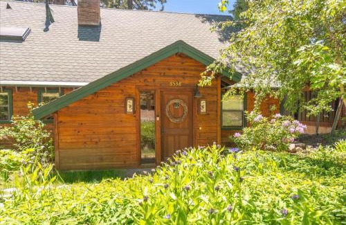 Tahoe Vista House | JJs Lakeview Chalet