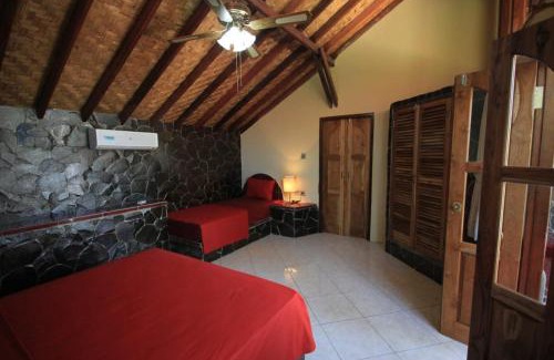 Tulamben Resort | Joe's Diving Bali - Dive Castle "Die Tauchburg"