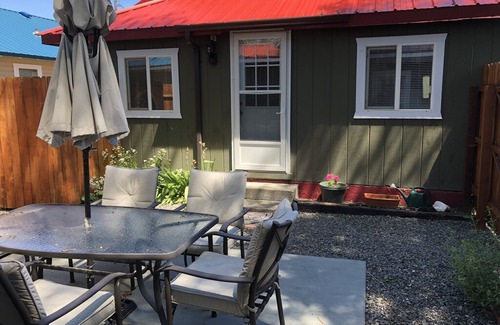 John Day House | John Day Valley Bungalow in John Day