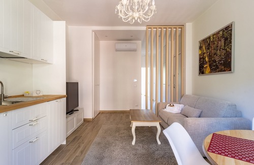 Rapallo Apartment | JOIVY Lele Apartment With Swimming Pool