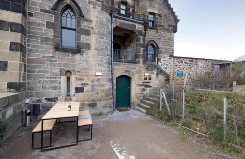 New Town House | JOIVY Observatory House & Apartment