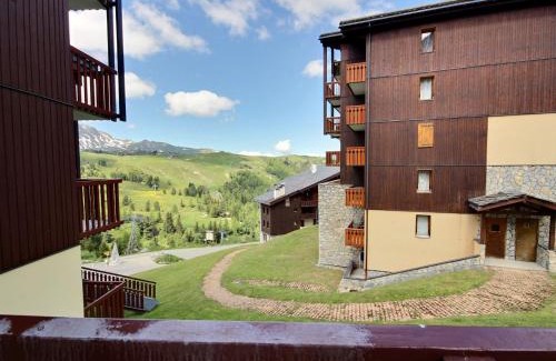 Belle Plagne Apartment | Joli studio-cabine pour 4 avec cuisine équipée à Belle Plagne - FR-1-455-192