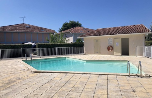 Vielle-Saint-Girons Apartment | Joli T3 Avec Piscine et Jardinet