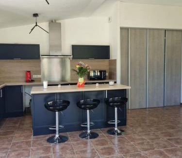 Hastingues House | Jolie maison avec jardin et pergola