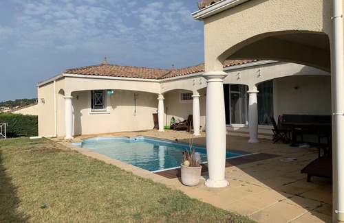 Creissan Villa | Jolie Villa e a Proximité du Canal du Midi et de la Méditerrané