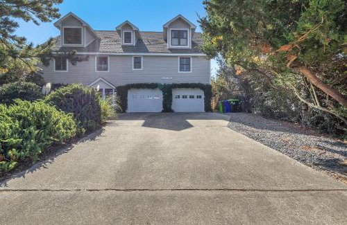 Caswell Beach House | Jonahs Whale by Oak Island Accommodations