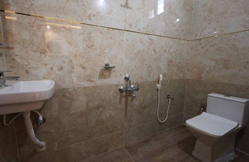 Tirupati Hotel | Jonna Grand