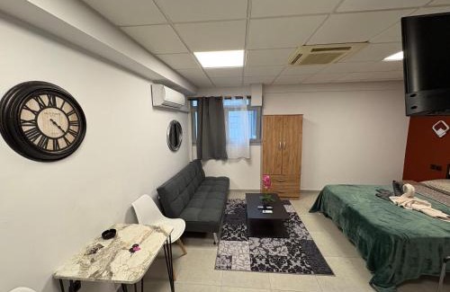 Vardaris Apartment | Jordan's Room 14