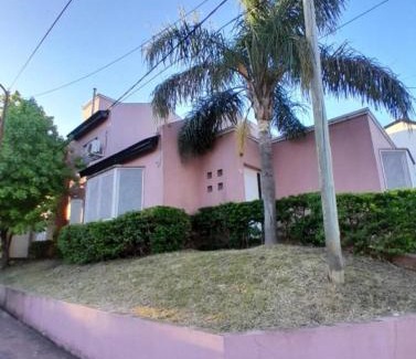 Concepcion del Uruguay House | Jordana 697