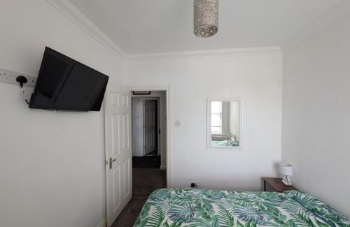 Paignton Apartment | Josh's place near Paignton beach