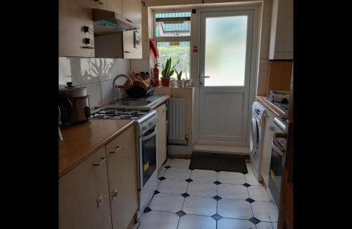 Moffat House | JosteeStay Apartments - London Rooms E6 2AU