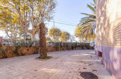 Castello d'Empuries Ski Chalet | Jouvacations Villa 3 Freser con piscina compartida