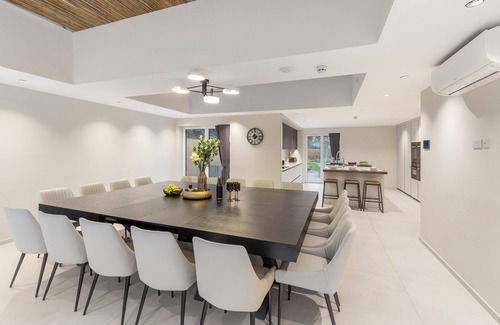 Whitstable House | Joy Lane Mansion—Luxe Stay, Poolside Fun & Comfort