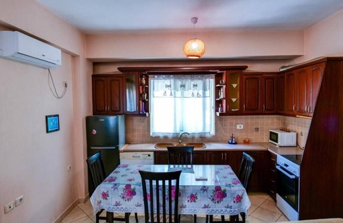 Sarande Villa | Joyous Apartments