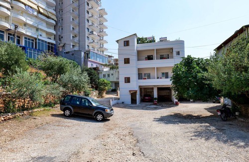 Sarande Villa | Joyous Apartments