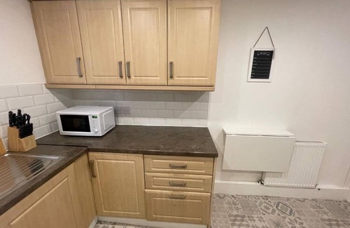 Liverpool House | Joyous Private Room in City Centre