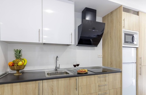 La Trinidad Apartment | Juan de Austria 2A Living4malaga