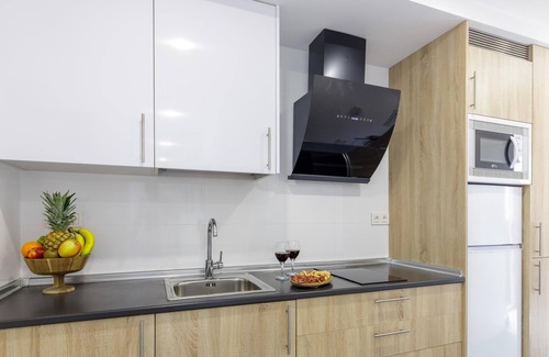 La Trinidad Apartment | Juan de Austria 3A Living4malaga