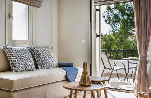 Mazarakata Apartment | Julia's Luxury Suites, Cephallonia near Argostoli