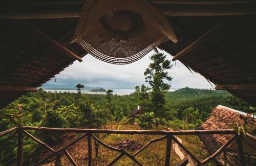 San Vicente Hotel | Jungle bar Resto & Cottages