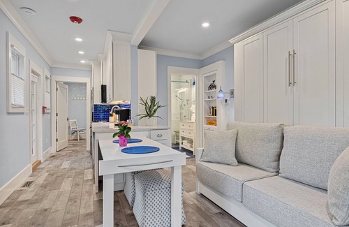 Union Pier Apartment | Juniper Presents: 8-Bdrm Suites in Iconic Union Pier Summer House
