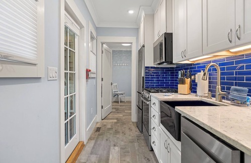 Union Pier Apartment | Juniper Presents: 8-Bdrm Suites in Iconic Union Pier Summer House