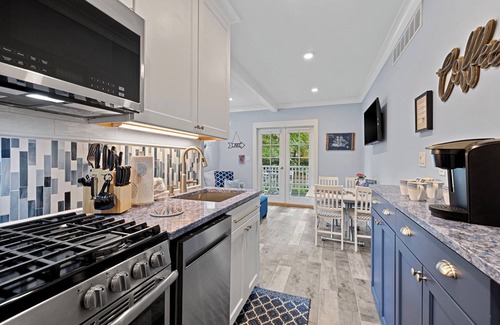 Union Pier Apartment | Juniper Presents: 8-Bdrm Suites in Iconic Union Pier Summer House
