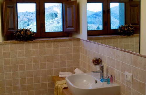 Anghiari Apartment | Juniper Wayfarer Inn