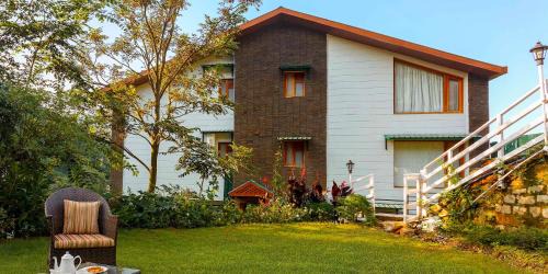 Kumarhatti Villa | Juniper6 BR Mountain View Villa Cook Staff Deck