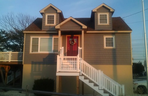 North Beach Haven House | Just 8 houses from the beach (one block)