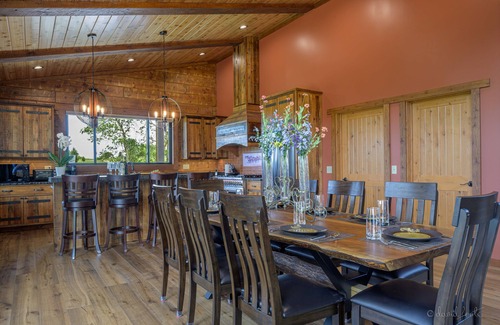 The Galena Territory House | JUST BUILT Timber Ranch! n Time for fall colors! n4BR/6BA/HOTTUB/EV/GOLF/RELAX