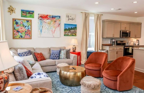 Oxford House | Just Peachy by Apex Short Term Stays