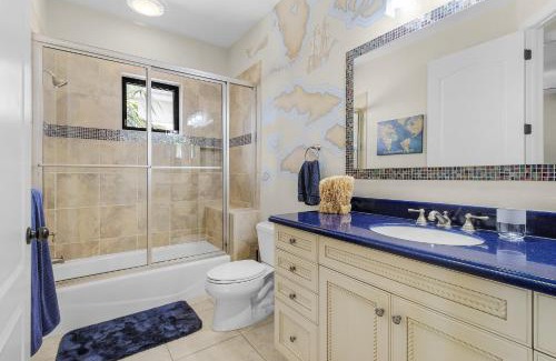 Pelican House | JUST WOW! Experience Luxury! Gulf Access, Pool & Spa, Dock, Tiki- Villa Waterfront Wonderland