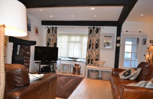 Shaldon House | Justa Cottage