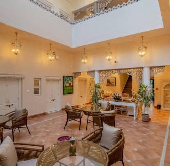 Varanasi Hotel | juSTa Luxe Kashi Parampara, Varanasi