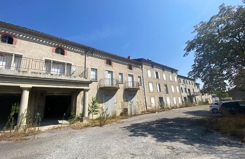 Charpennes - Charmettes Apartment | juste un garage/just only carage
