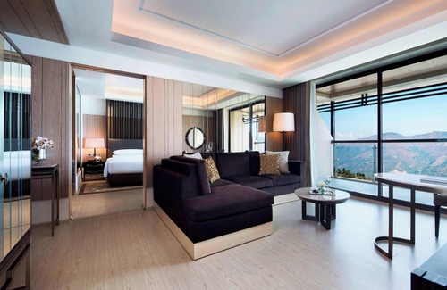 Mussoorie Hotel | JW Marriott Mussoorie Walnut Grove Resort & Spa