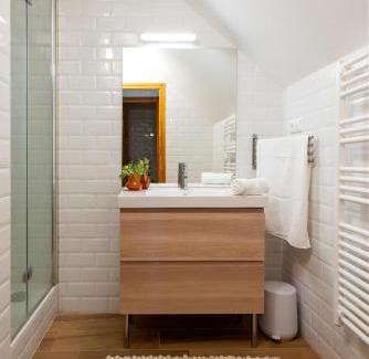 Mindszentkalla House | Kőkapocs
