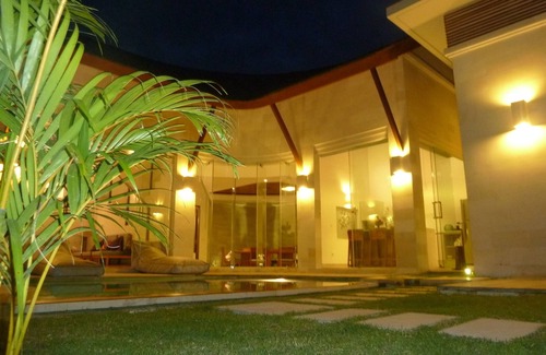 Seminyak Villa | K Mea Villa - Bali-Seminyak- Oberoi district - New - pool - jacuzzi - 6 pers