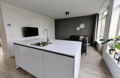 Eindhoven Apartment | K50169 Modern apartment near the center and free parking