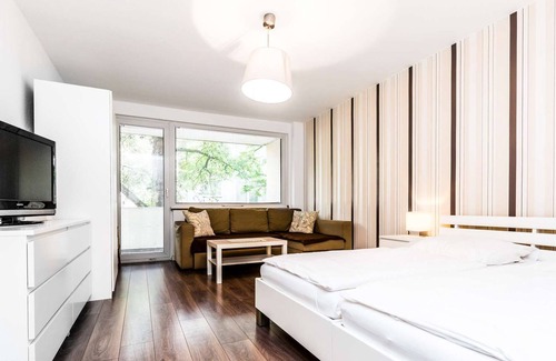 Vingst Apartment | K58 well-kept apartment in Höhenberg 5 km to Cologne Trade Fair with free W-LAN